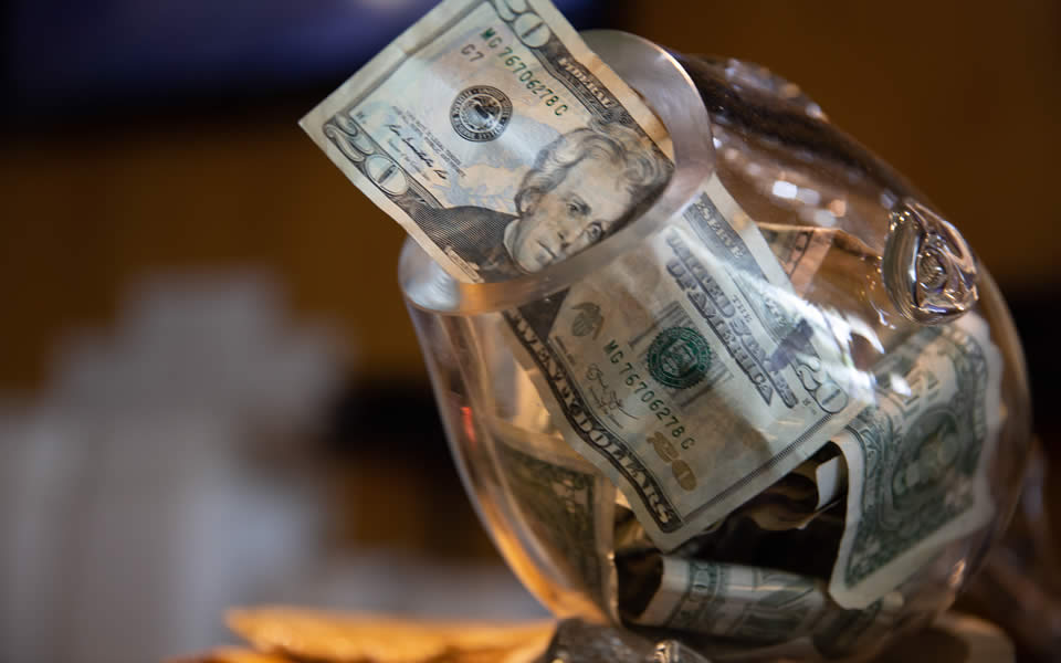Is Tip Pooling Right for Your Restaurant? Pros, Cons, and Potential Tax Implications